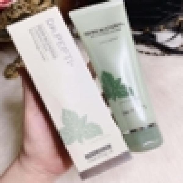 Sữa rửa mặt Pepti bạc hà trà xanh ( thùng 50 tuýp) 110ml