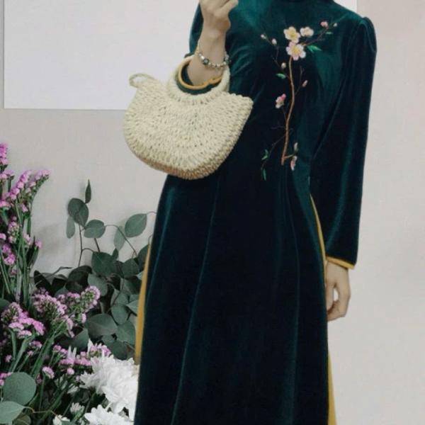 Bộ Trang Phục Áo Dài, Chất Liệu Nhung The, Thanh Lịch