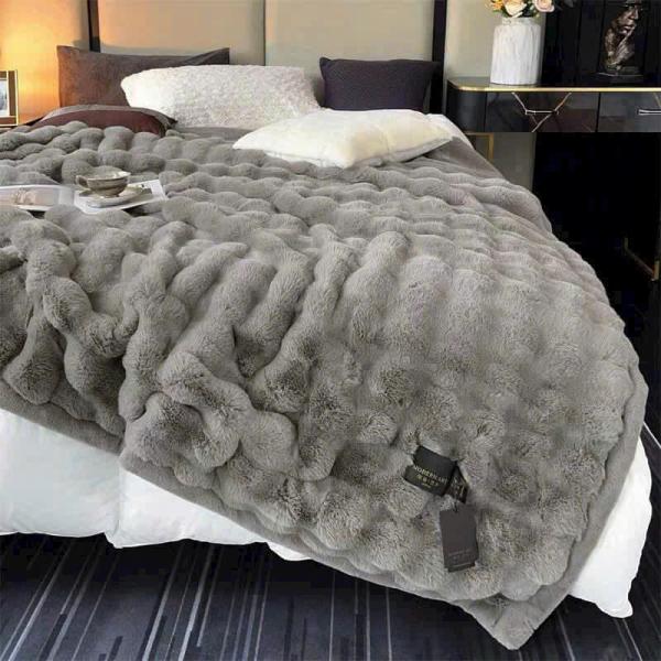 𝑪𝒉𝒂̆𝒏 𝑳𝒐̂𝒏𝒈 𝑯𝒐̂̀ 𝑳𝒚 - không bao giờ hết hot các Ch nhé