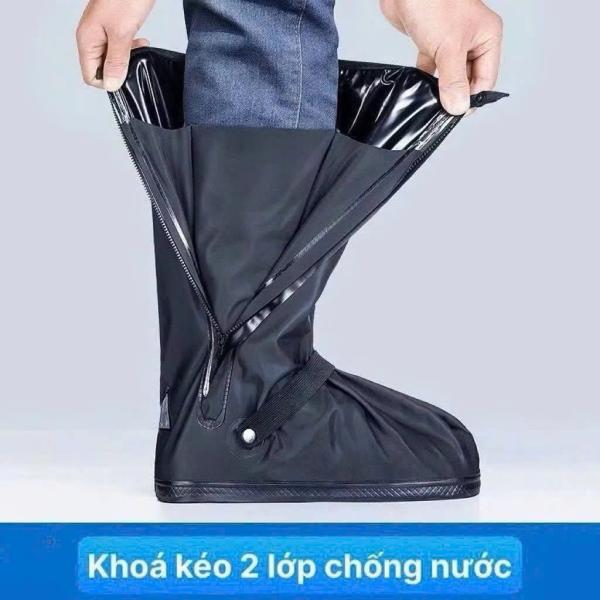 Bất chấp mọi thể loại mưa lụt. Team đi giày tây, giày xịn, giày sneakers khỏi lo ướt giày mùa mưa gió nhé