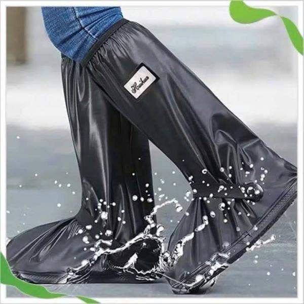 Bất chấp mọi thể loại mưa lụt. Team đi giày tây, giày xịn, giày sneakers khỏi lo ướt giày mùa mưa gió nhé