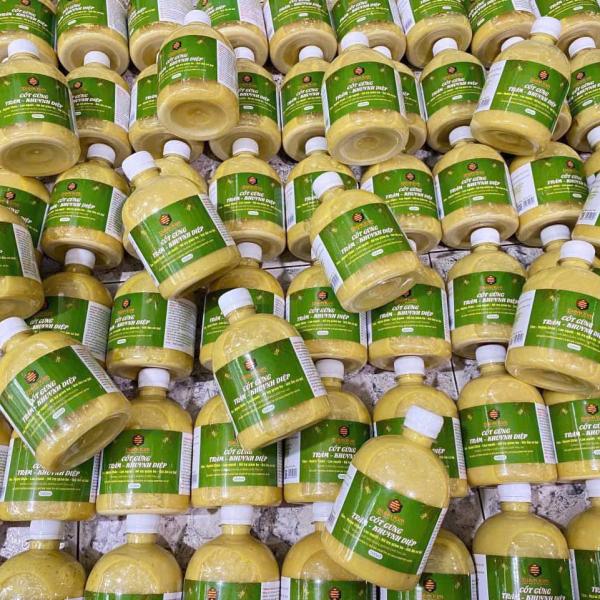 Cốt Gừng Tràm Khuynh Diệp Điền Kim Tắm Bé Ngâm Chân Thư Giãn Lau Người Giữ Ấm Cơ Thể Chai 500ml